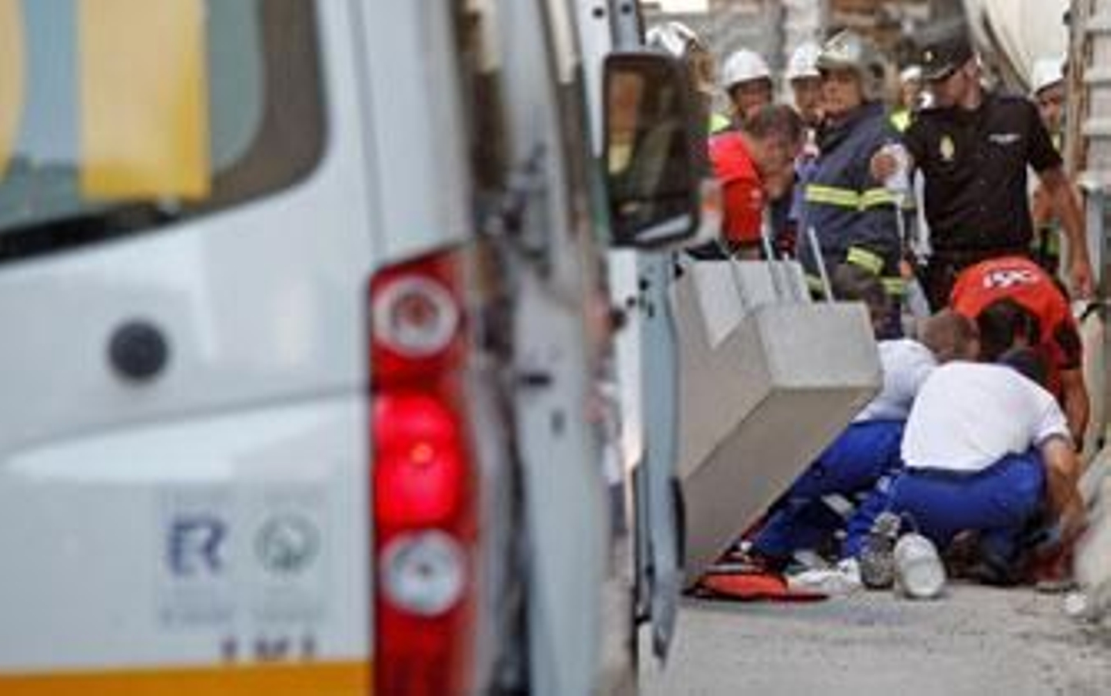 Fallece un obrero en Cádiz al caerle una viga en las obras del estadio