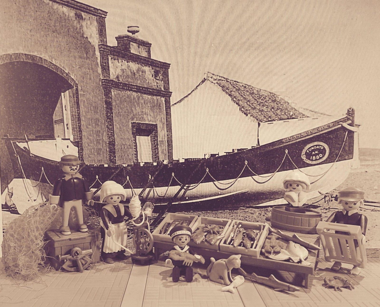 La historia de La Línea, a través de figuras de Playmobil