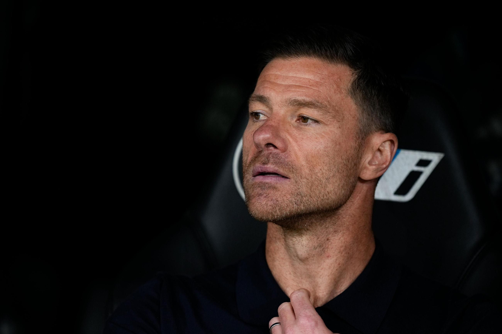 EuropaPress_6970604_Xabi_Alonso_head_coach_of_Real_Madrid_looks_on_d.jpg