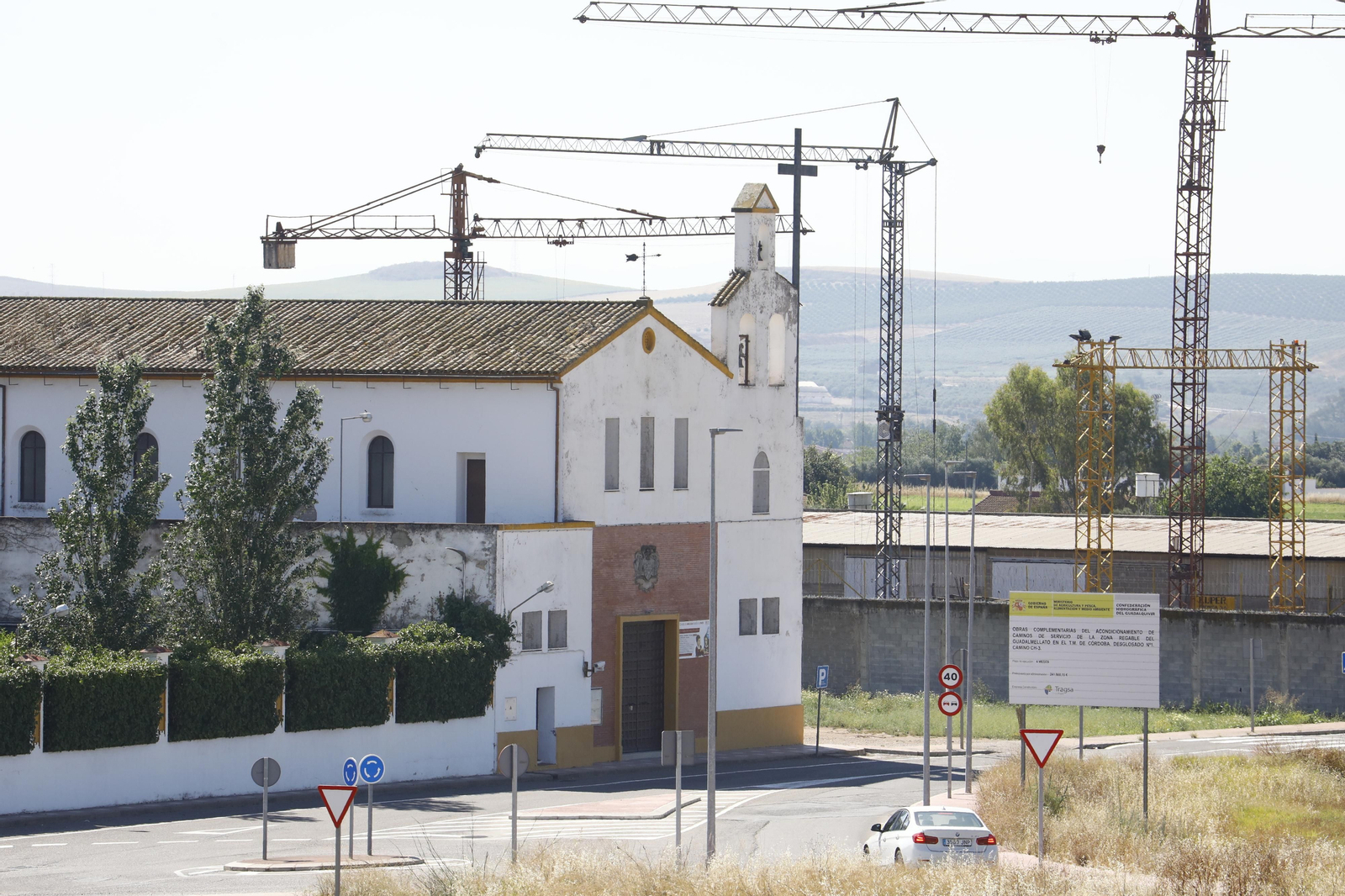 Un recorrido en fotografías por El Higuerón, uno de los barrios más pobres de Córdoba