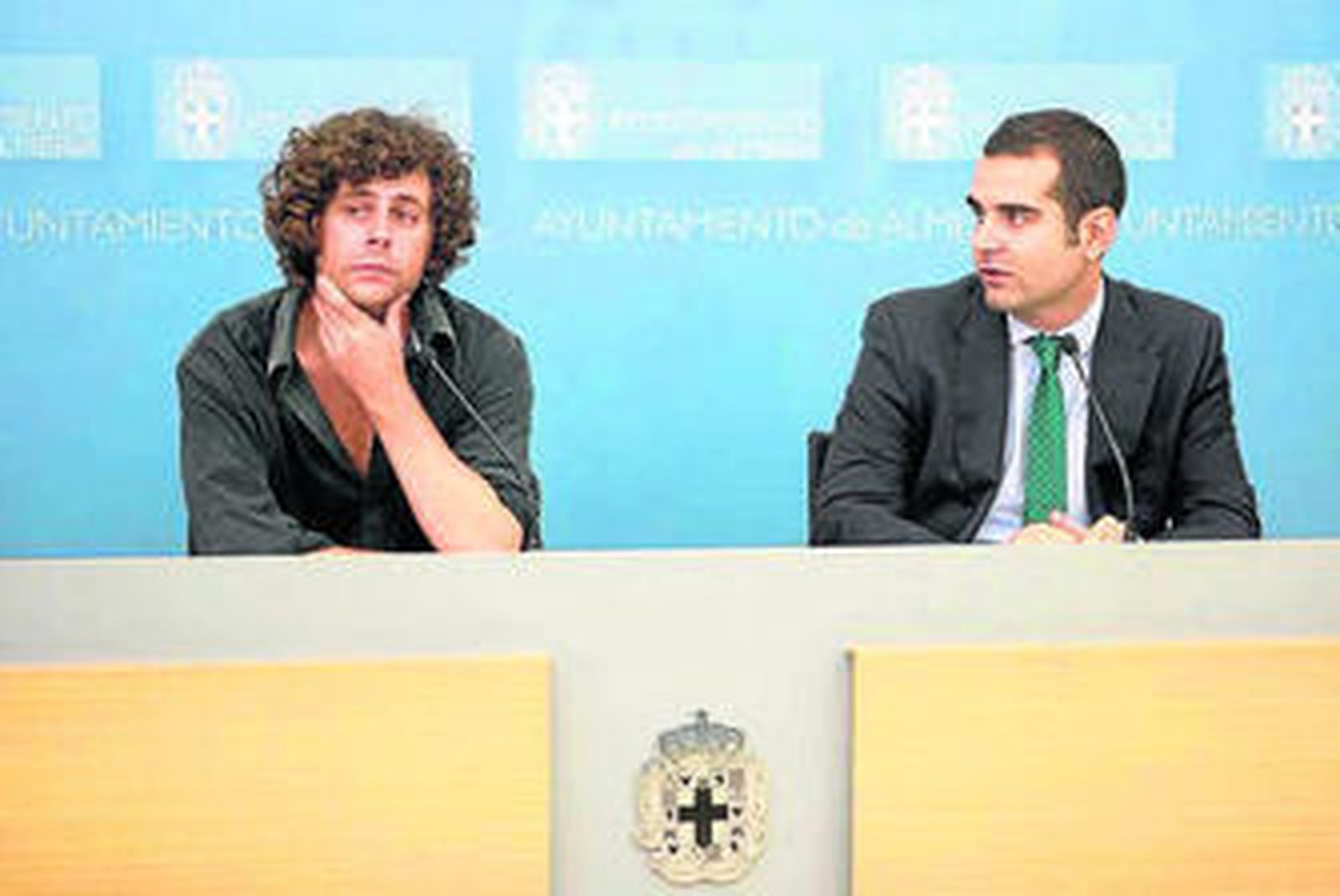 David de Pino y Ramón Fernández-Pacheco presentando el ciclo.