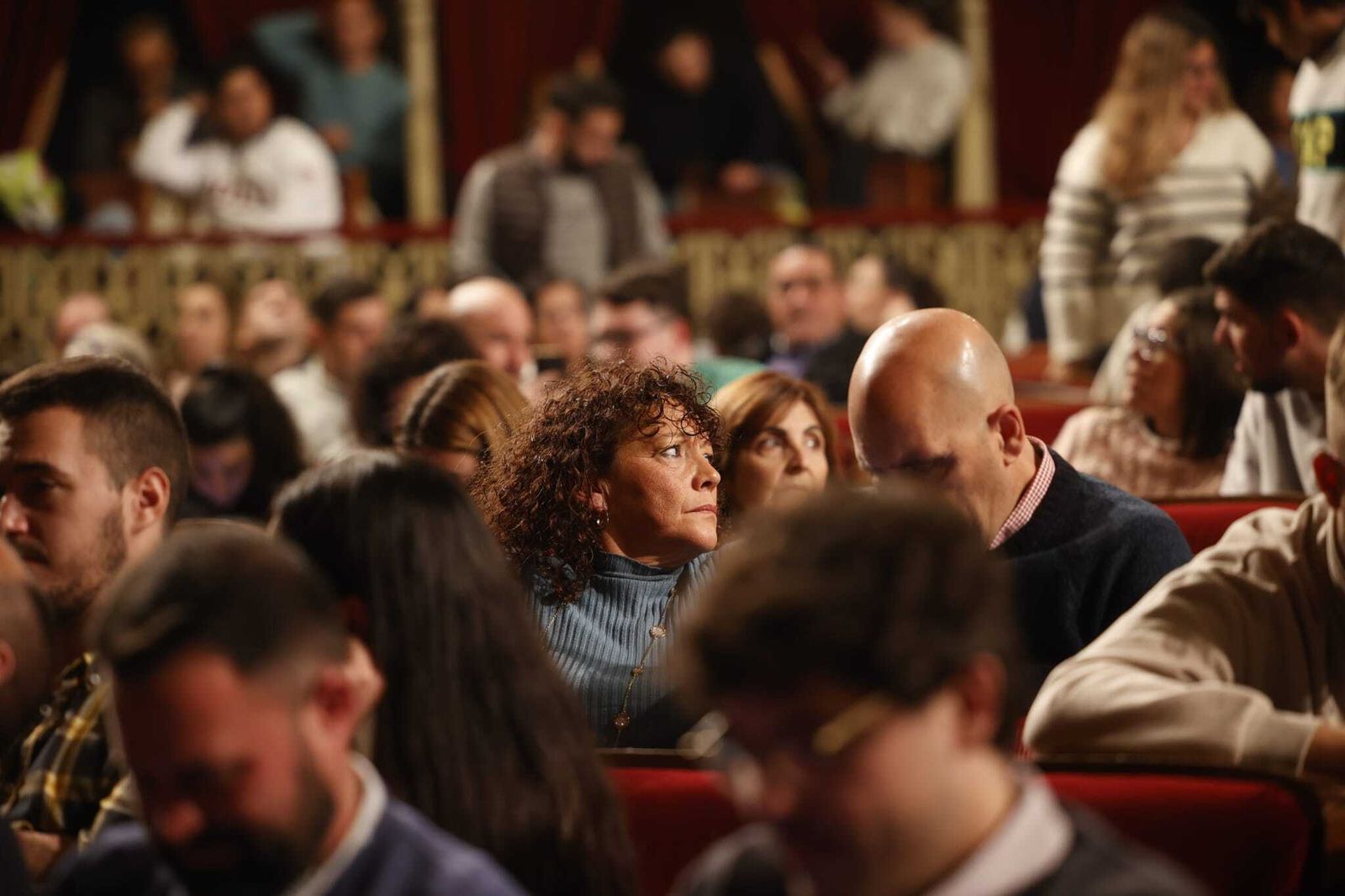 Búscate en las imágenes de la primera sesión de cuartos del COAC