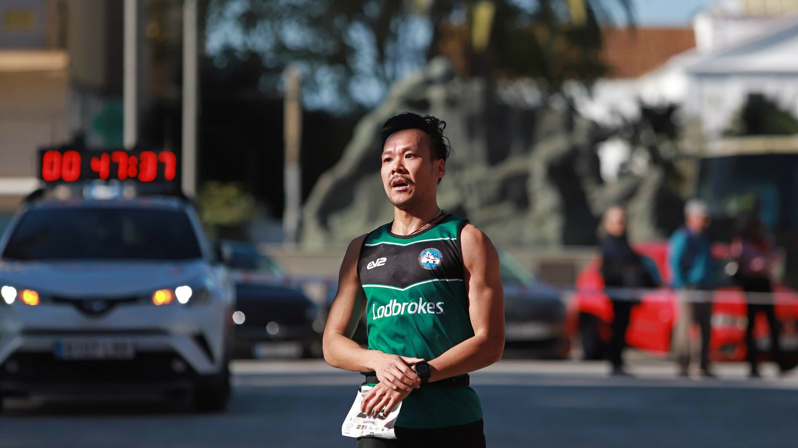 Las mejores fotos de la VIII Carrera Cívico Militar 'Entre dos ciudades'