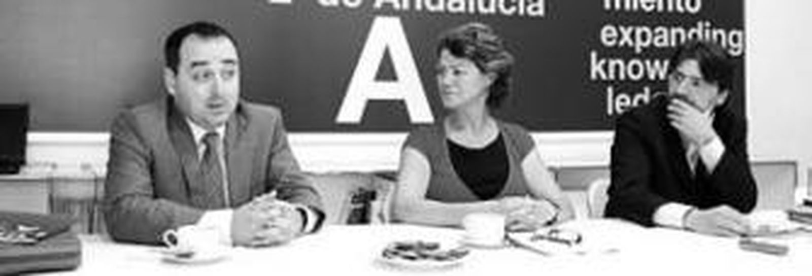 De izquierda a derecha, Barrat, García-Doncel y Sierra.