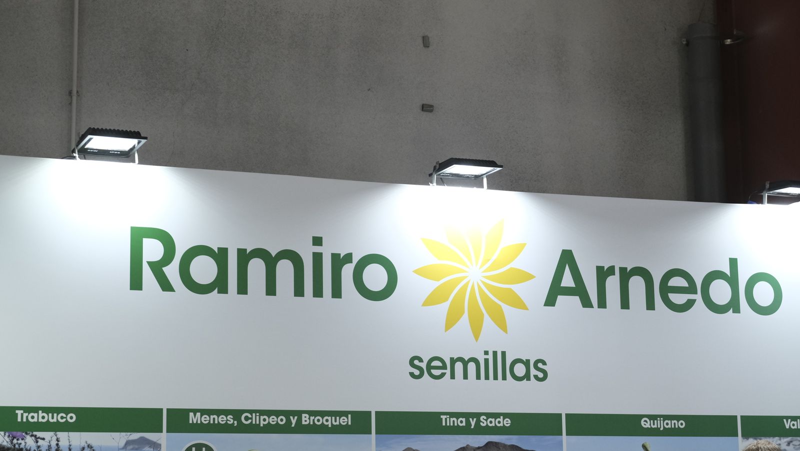 Imágenes del primer día de Expolevante Níjar.