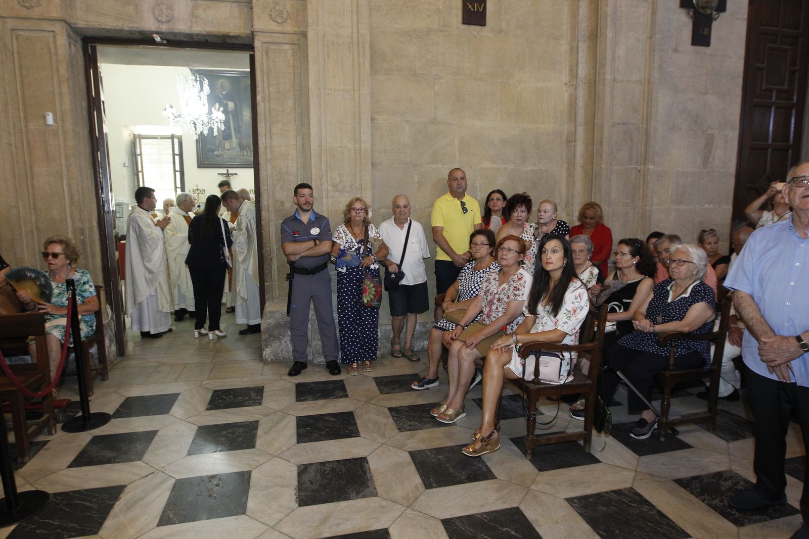 Fotogalería misas en honor a la Virgen del Mar. Feria de Almería 2019