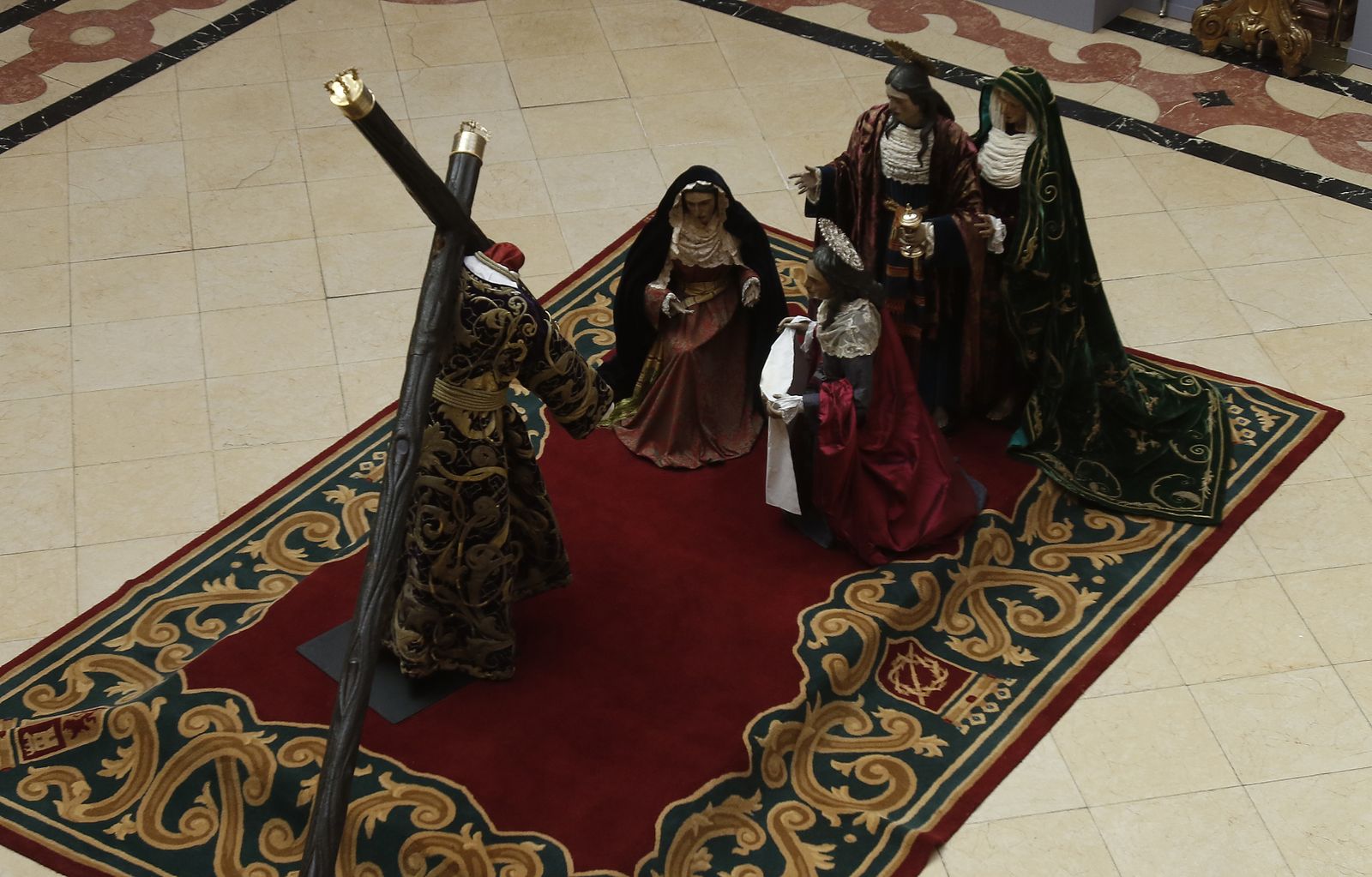 Exposición de la Hermandad del Valle y presentación del paño de la Verónica