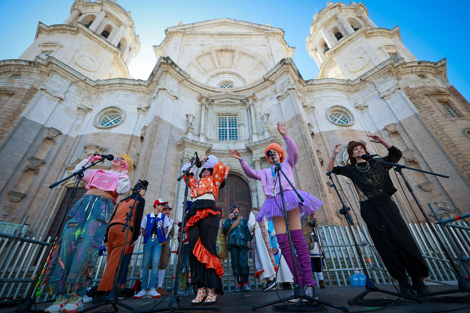 Las mejores imágenes del domingo de Carnaval de Cádiz 2026