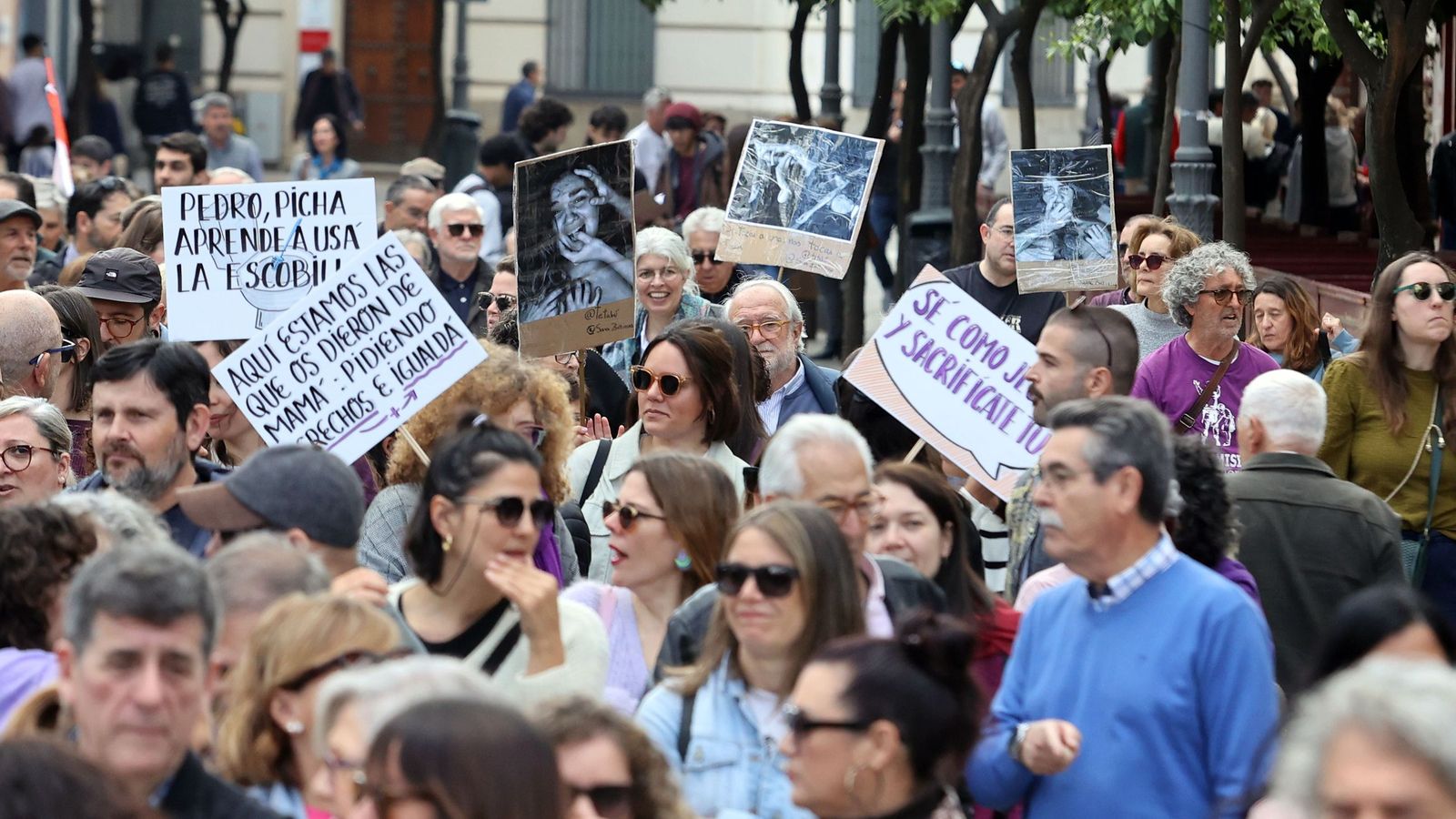 Imágenes de la manifestación en Jerez por el Día Internacional de las Mujeres