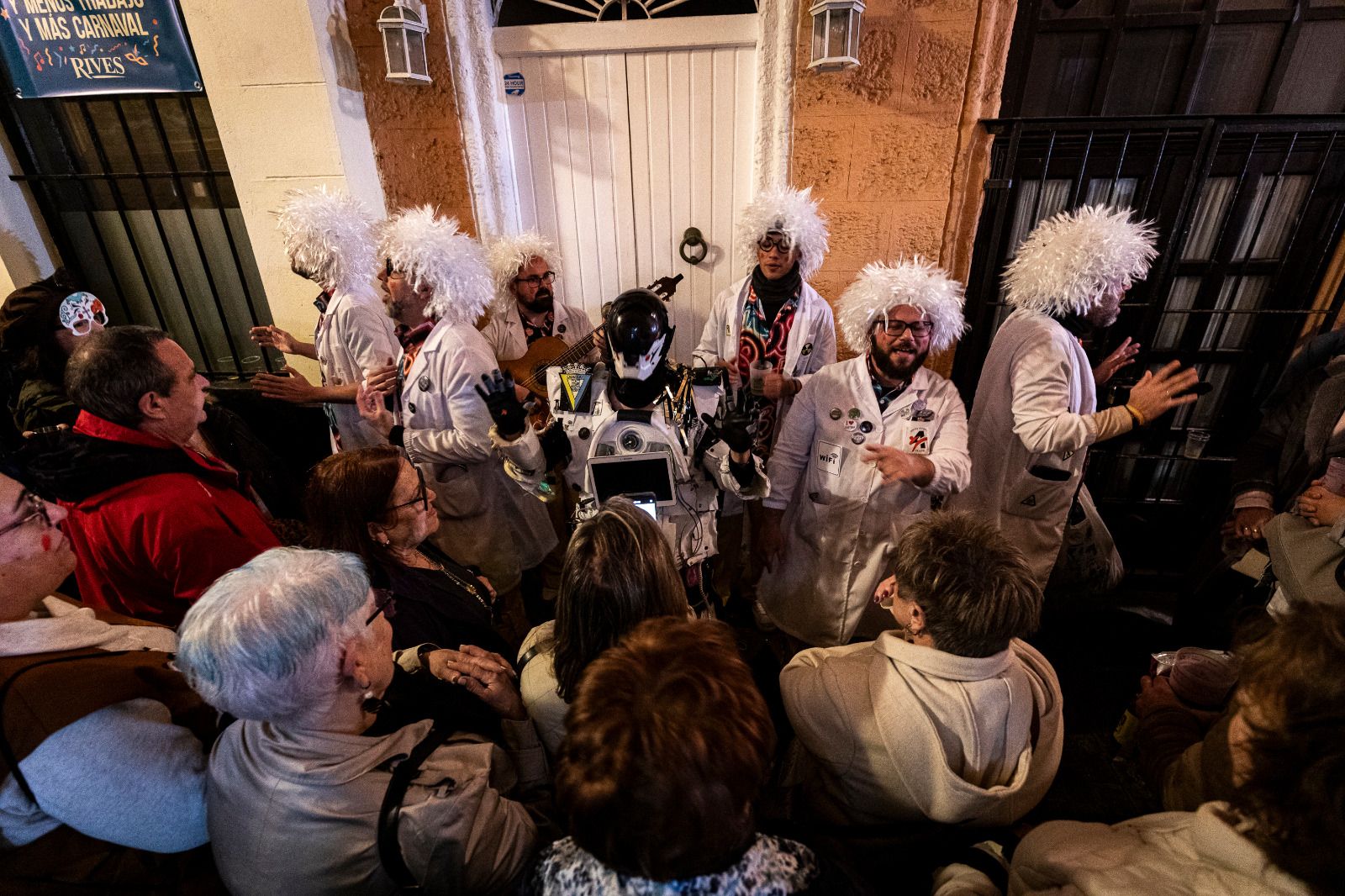 Búscate entre las mejores imágenes del Circuito de agrupaciones ilegales del Pópulo