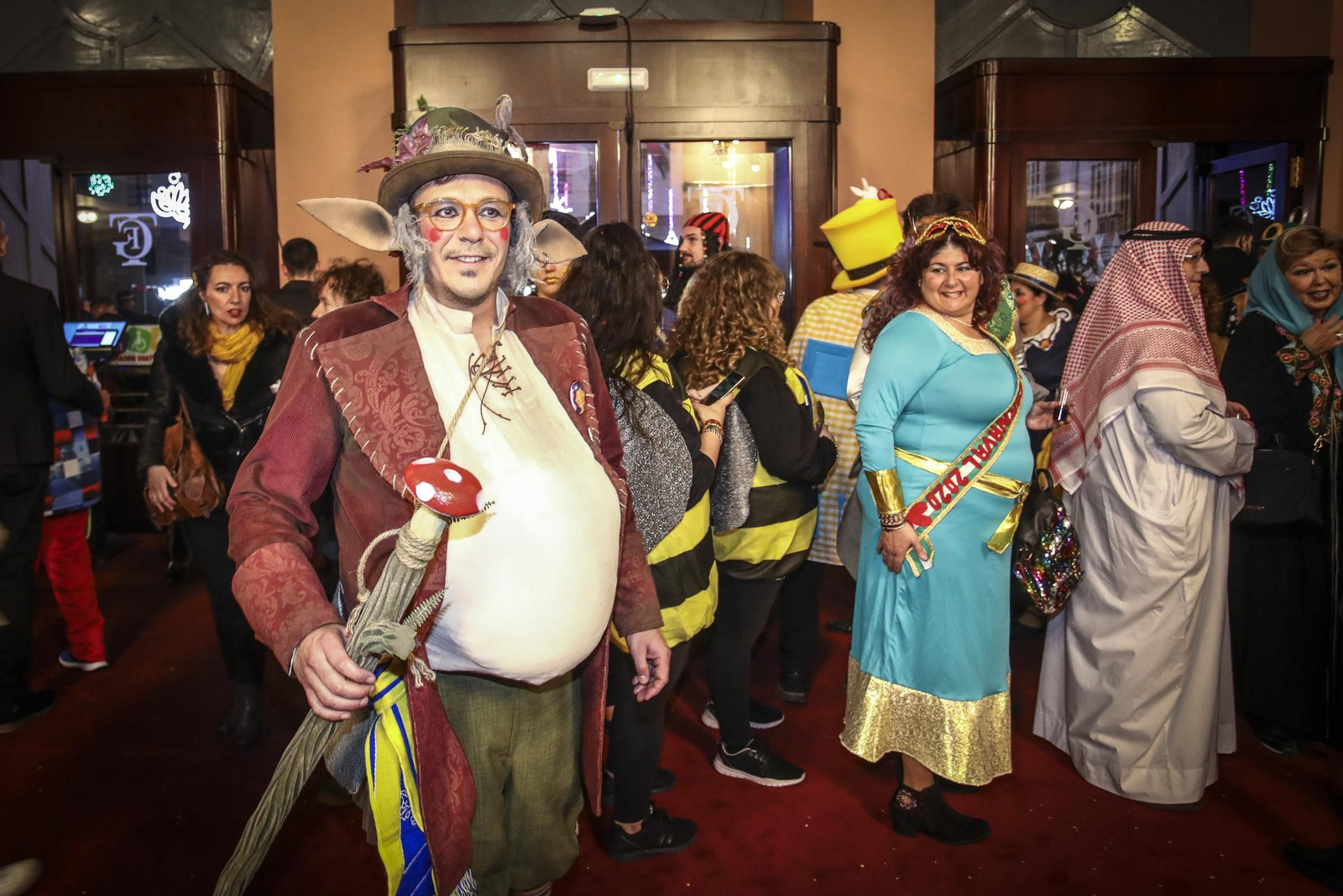 Alfombra roja en el COAC