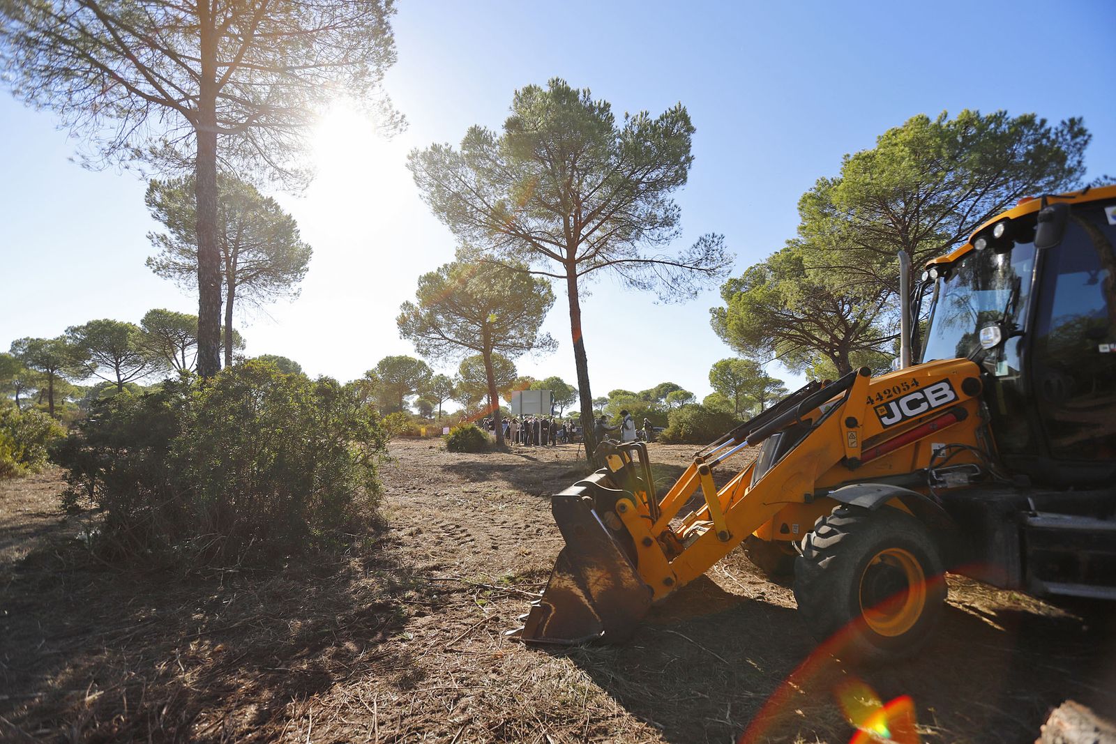 Maquinaria de Tragsa en la inauguración del CEUS el pasado miércoles en Moguer.