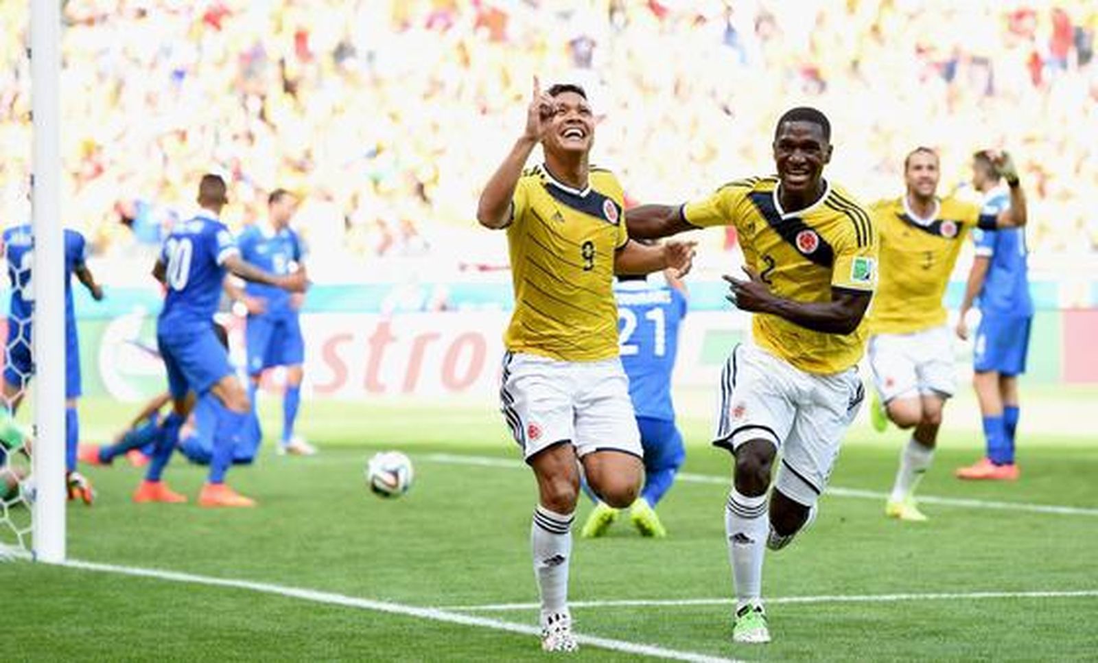 Colombia comienza con una victoria clara ante Grecia (3-0)