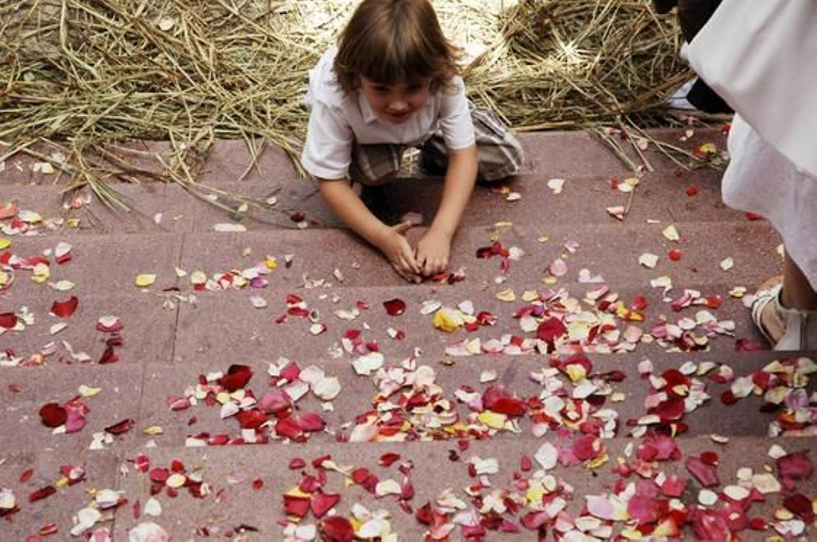 A pesar del caluroso día, ambas procesiones (declaradas de interés turístico) fueron seguidas por una gran cantidad de vecinos y visitantes. /Fotos: Ramón Aguilar

Foto: Ramon Aguilar