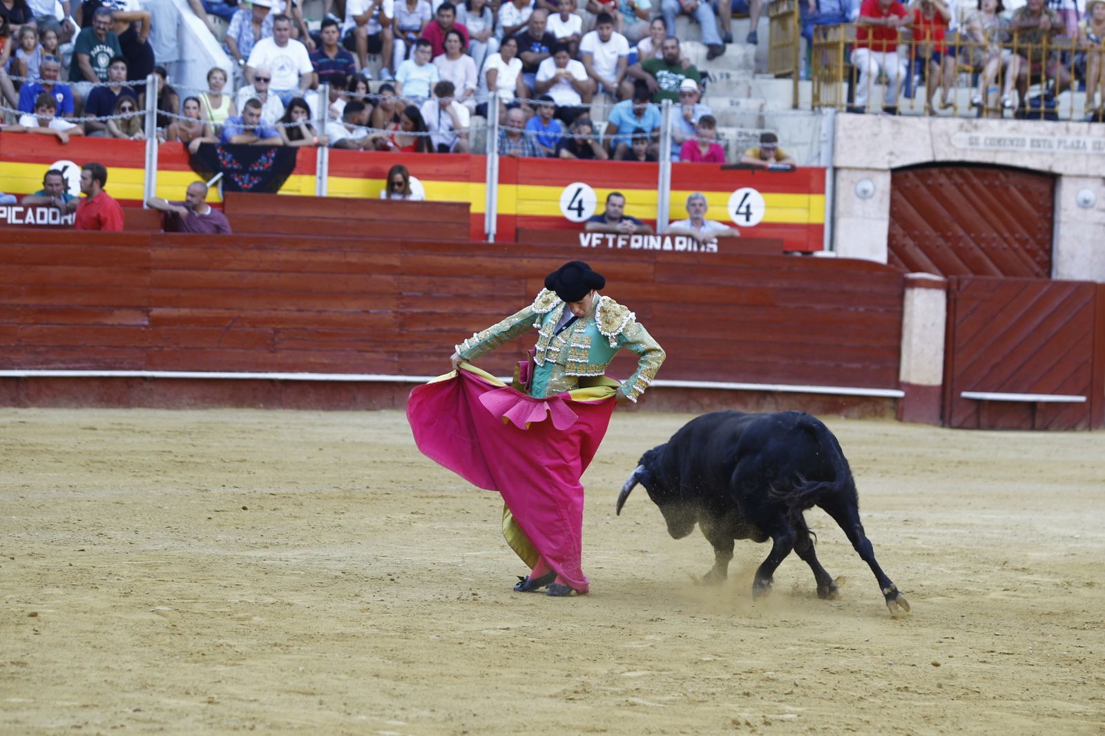 Imágenes de la novillada organizada por la Escuela Taurina de Almería