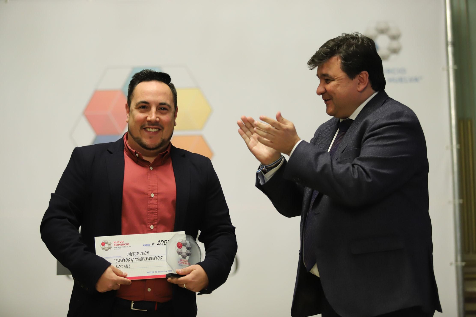 Imágenes de la entrega de los II Premios al Comercio de Huelva