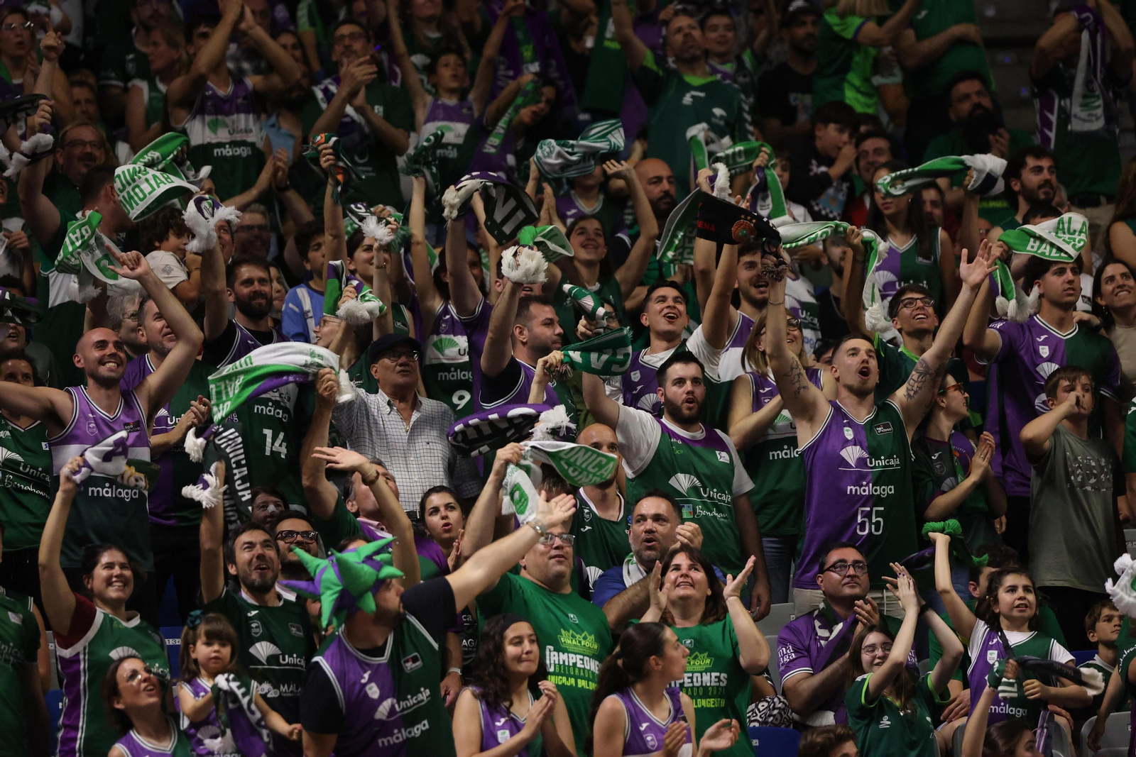 Búscate en las gradas del Carpena en el Unicaja-UCAM Murcia