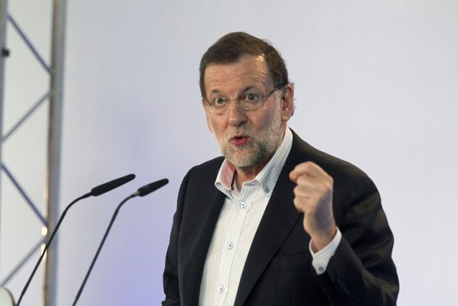 Rajoy garantiza cambios en el Gobierno este mes y rechaza un adelanto electoral