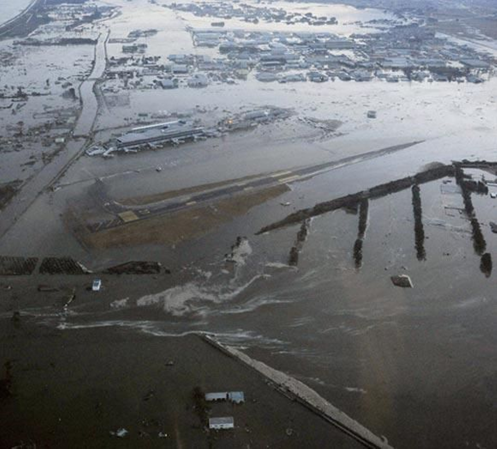 Miles de víctimas en el grave terremoto de Japón