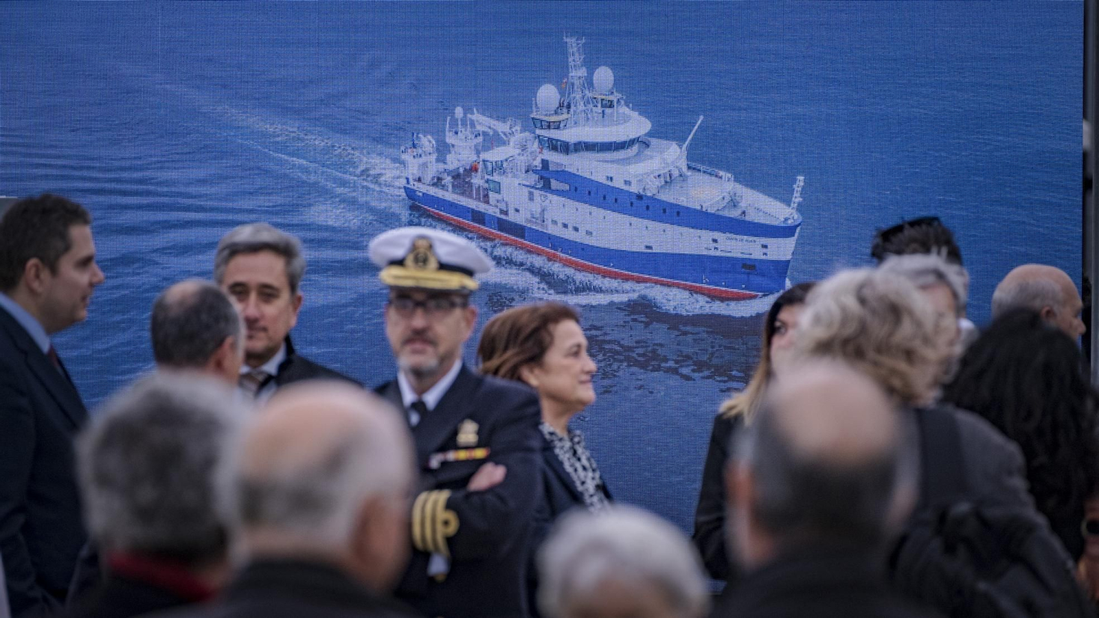Las imágenes de la visita al buque oceanográfico del CSIC, 'Odon de Bien', amarrado en Cádiz