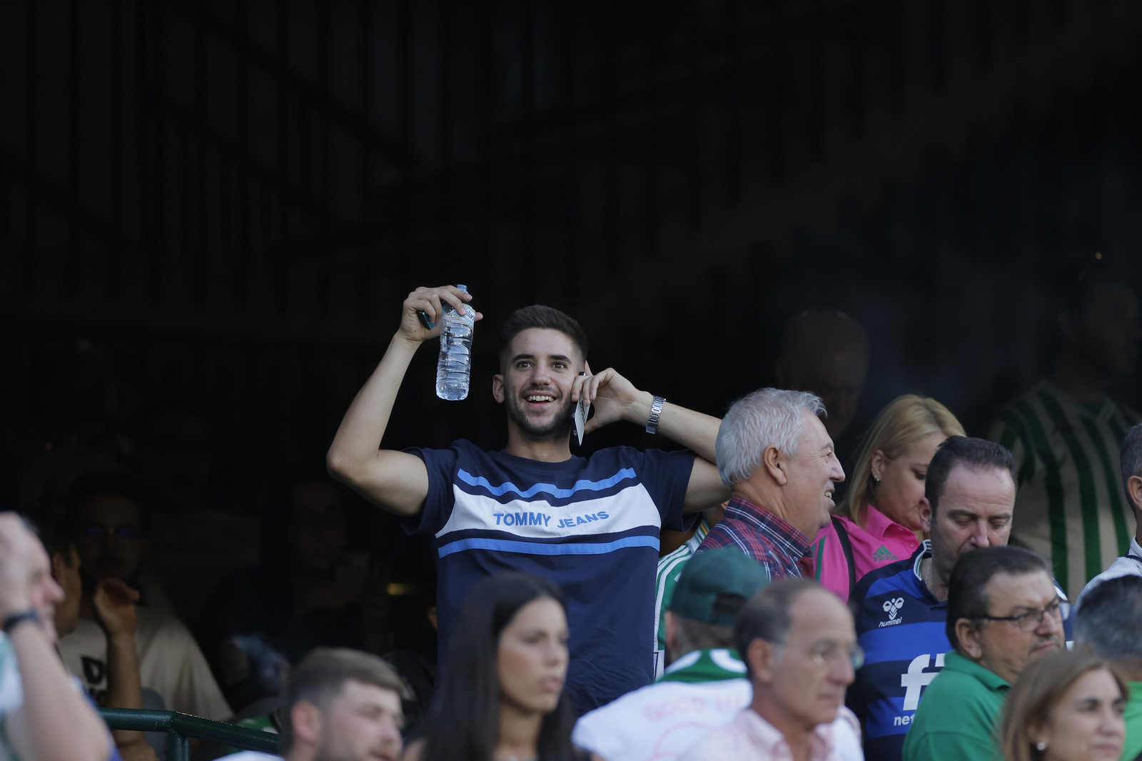 Búscate en las fotos del Betis-Rayo