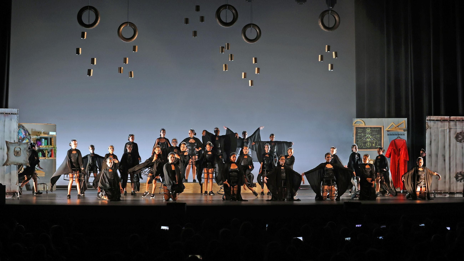 El Taller de las Ilusiones de las Hermanas Sánchez en el Teatro Villamarta de Jerez