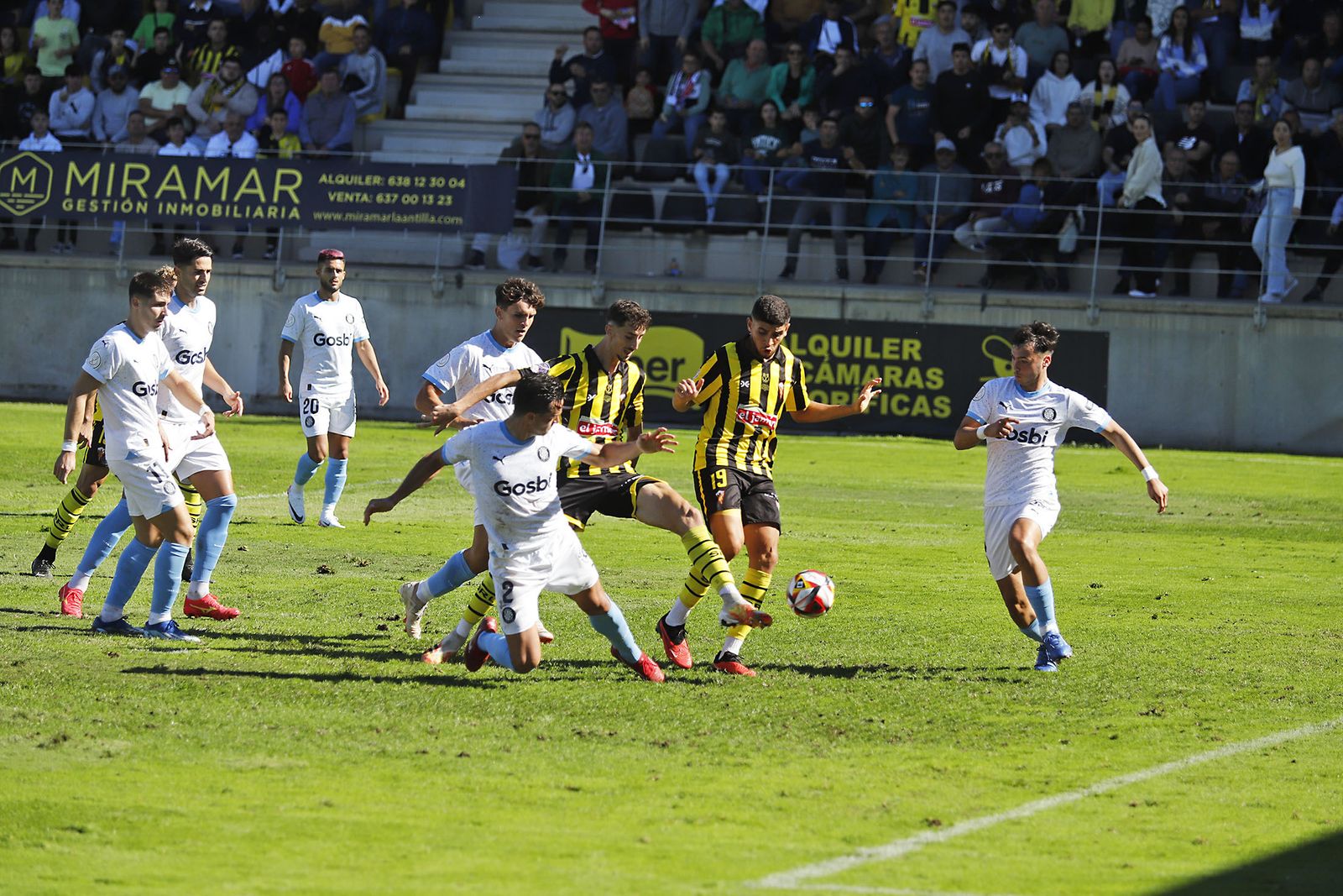Imágenes del encuentro de Copa del Rey entre el San Roque de Lepe y el Girona