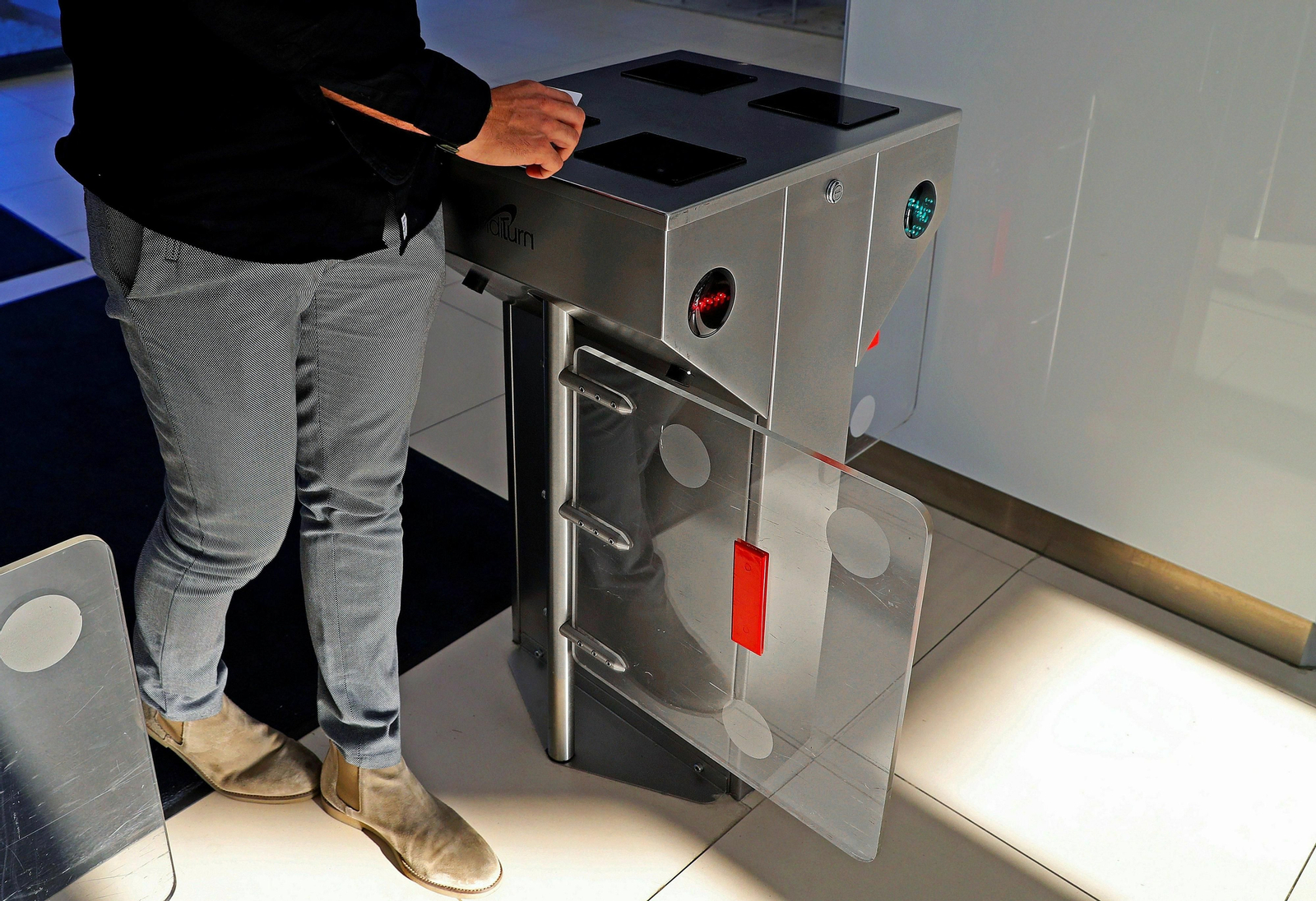 Registro de empleados en una empresa.