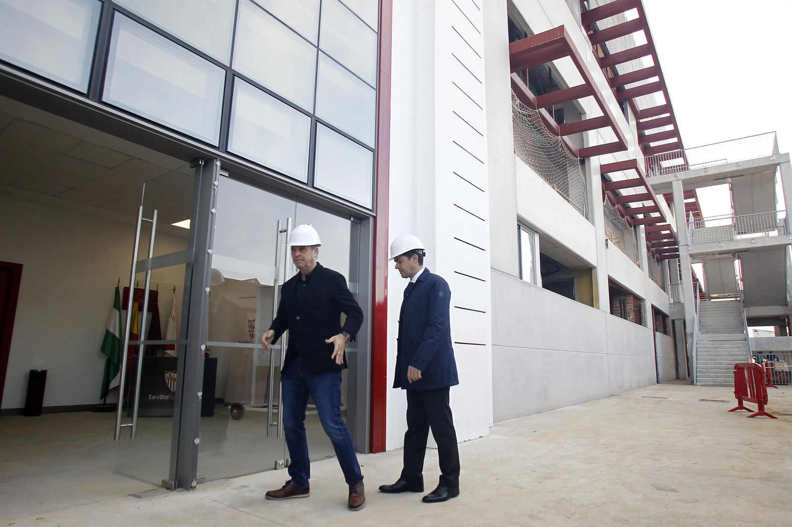 Las imágenes de la visita a las obras de la Ciudad Deportiva del Sevilla