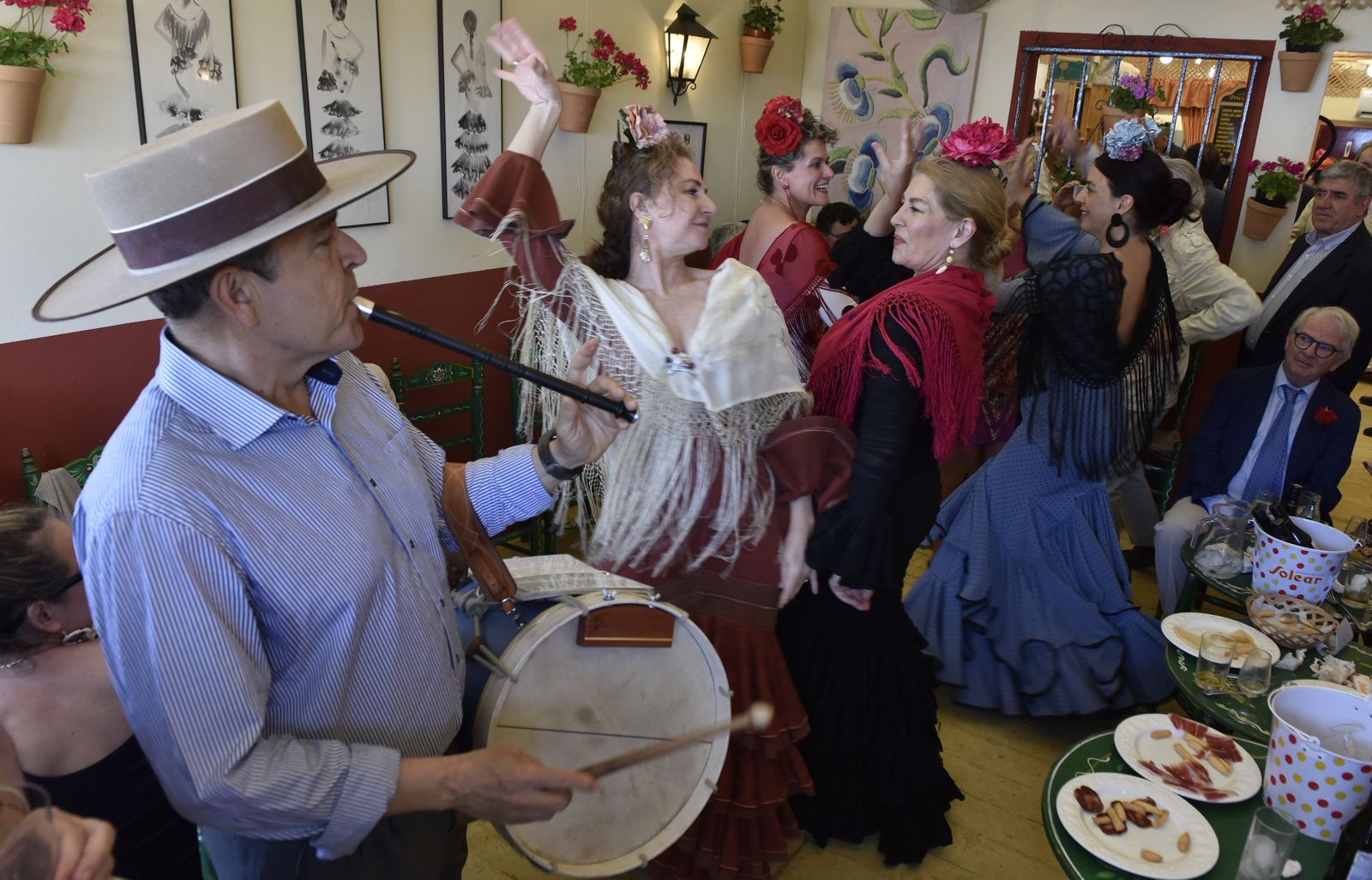 Las mejores imágenes del lunes de la Feria de Abril. Por Juan Carlos Vázquez