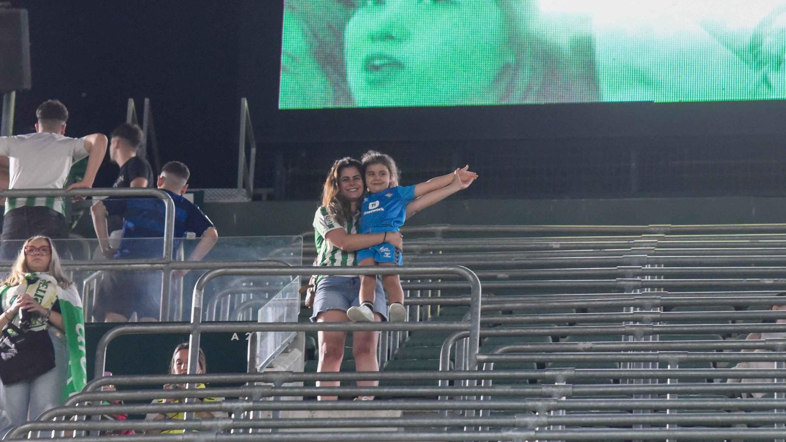 Decepción en el Estadio Benito Villamarín