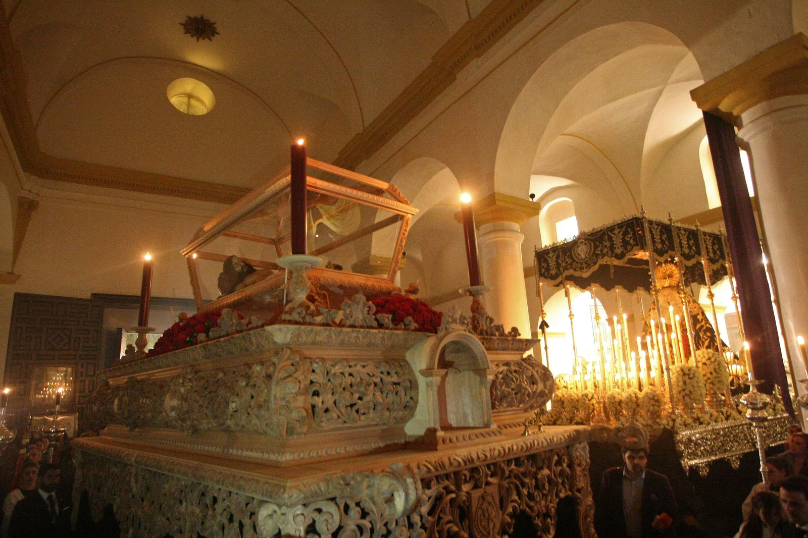 Las imágenes del Santo Entierro