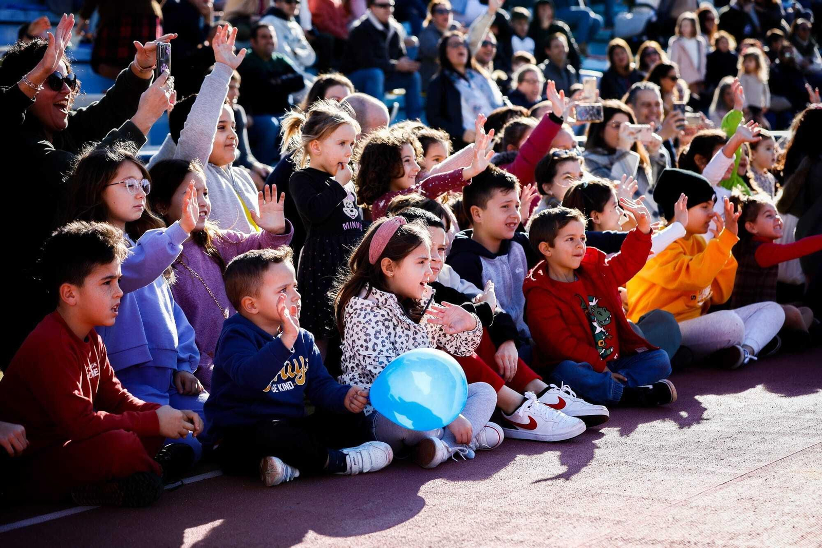 Las imágenes de la llegada de los Reyes Magos a San Fernando en helicóptero