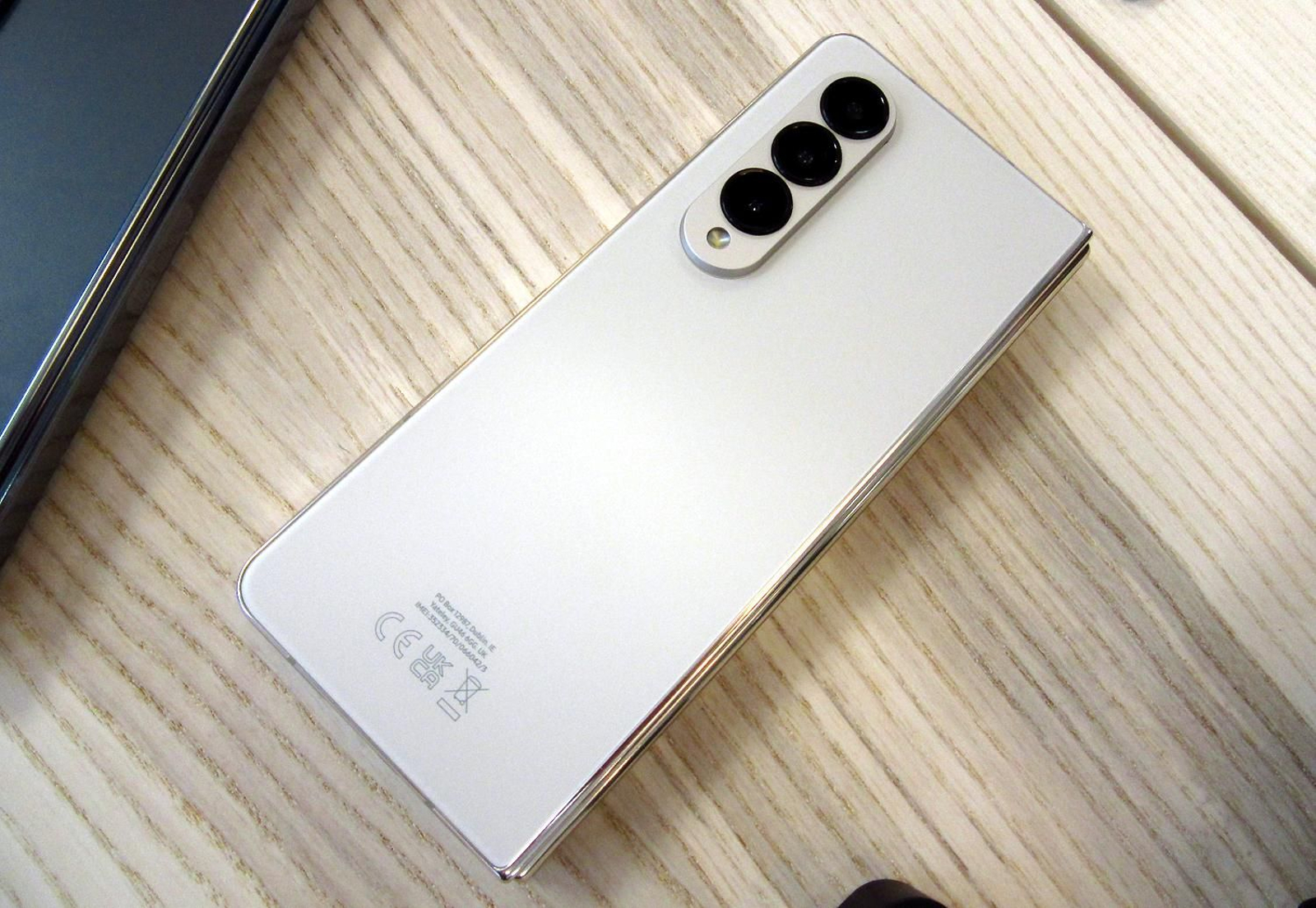 Samsung Galaxy Z Fold 4