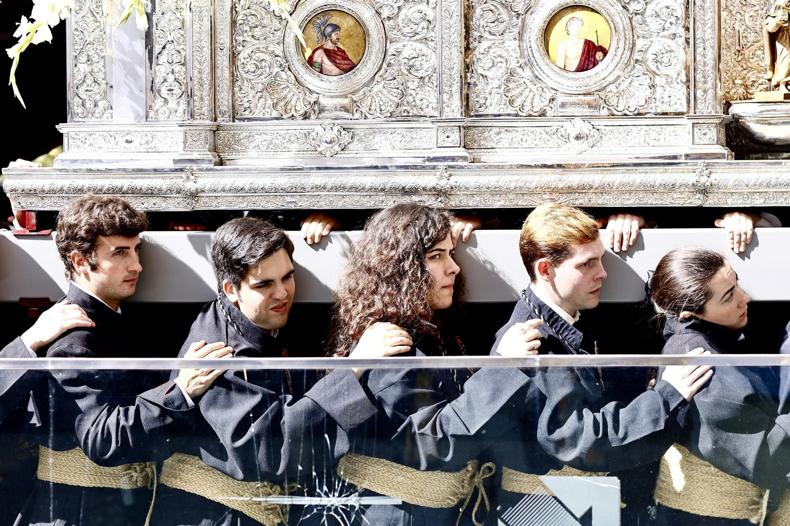 Descendimiento en el Viernes Santo de Málaga, en imágenes