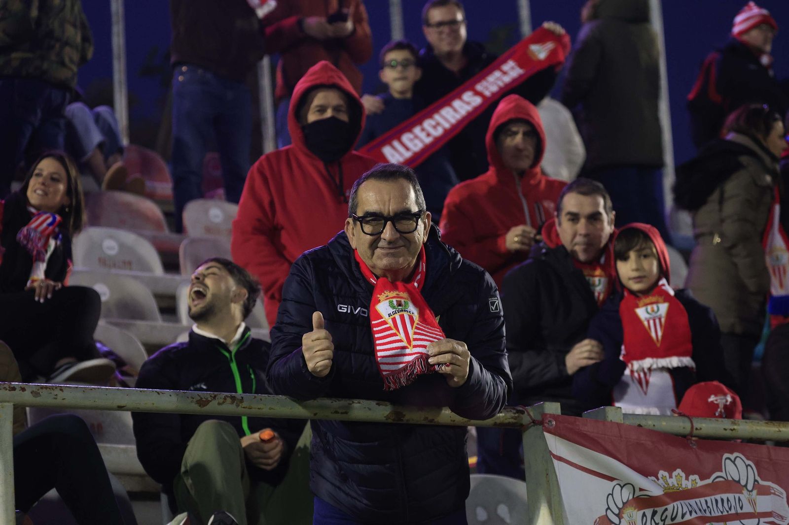 Búscate en el Nuevo Mirador durante el Algeciras - Juventud Torremolinos de Primera Federación