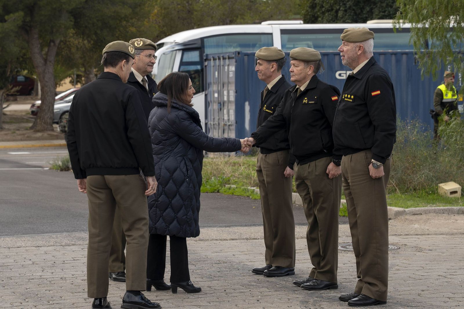 Margarita Robles entrega en Viator los primeros vehículos 8x8 ‘Dragón’ al Ejército de Tierra