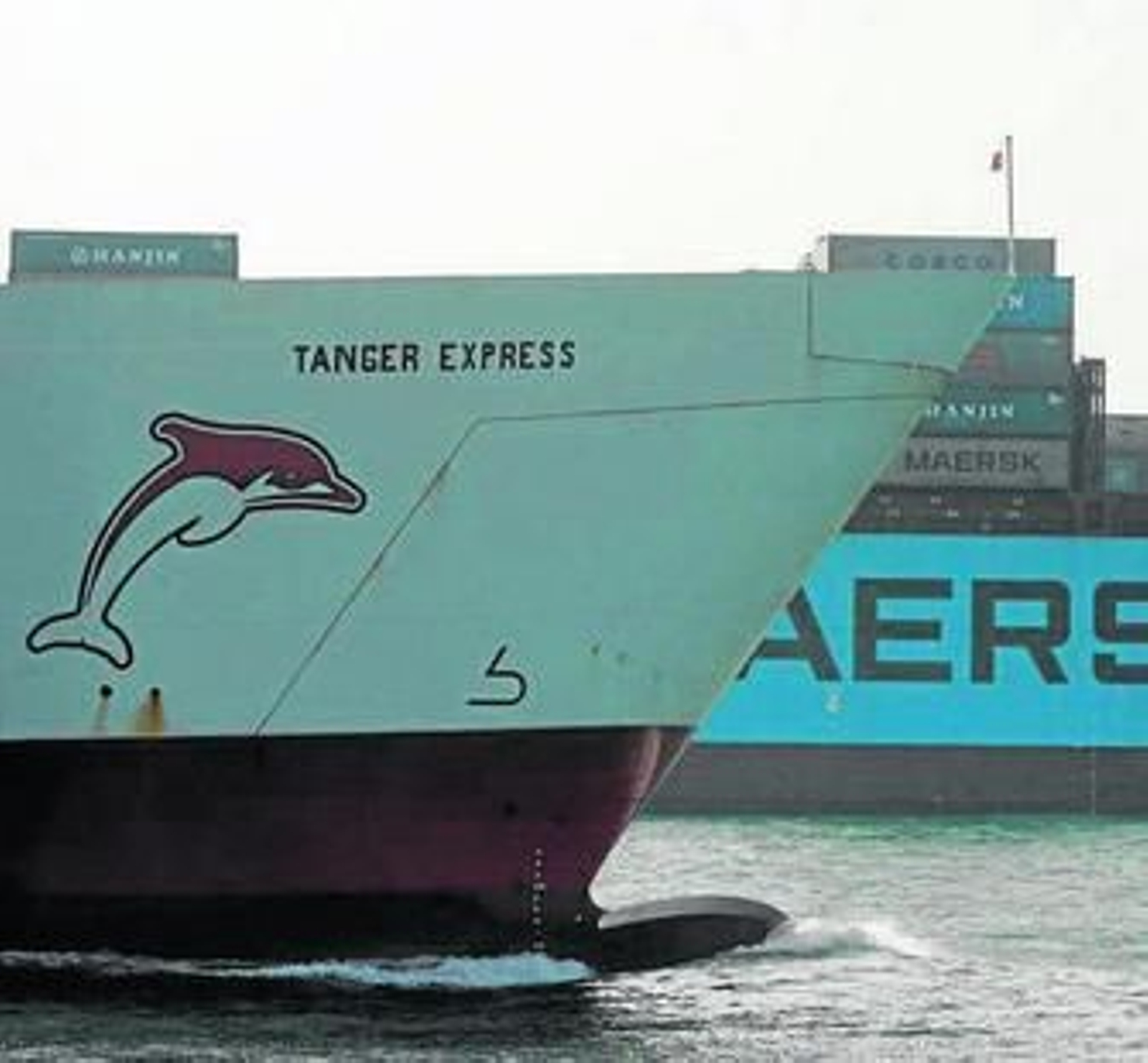 Un buque de FRS, en el puerto de Algeciras.