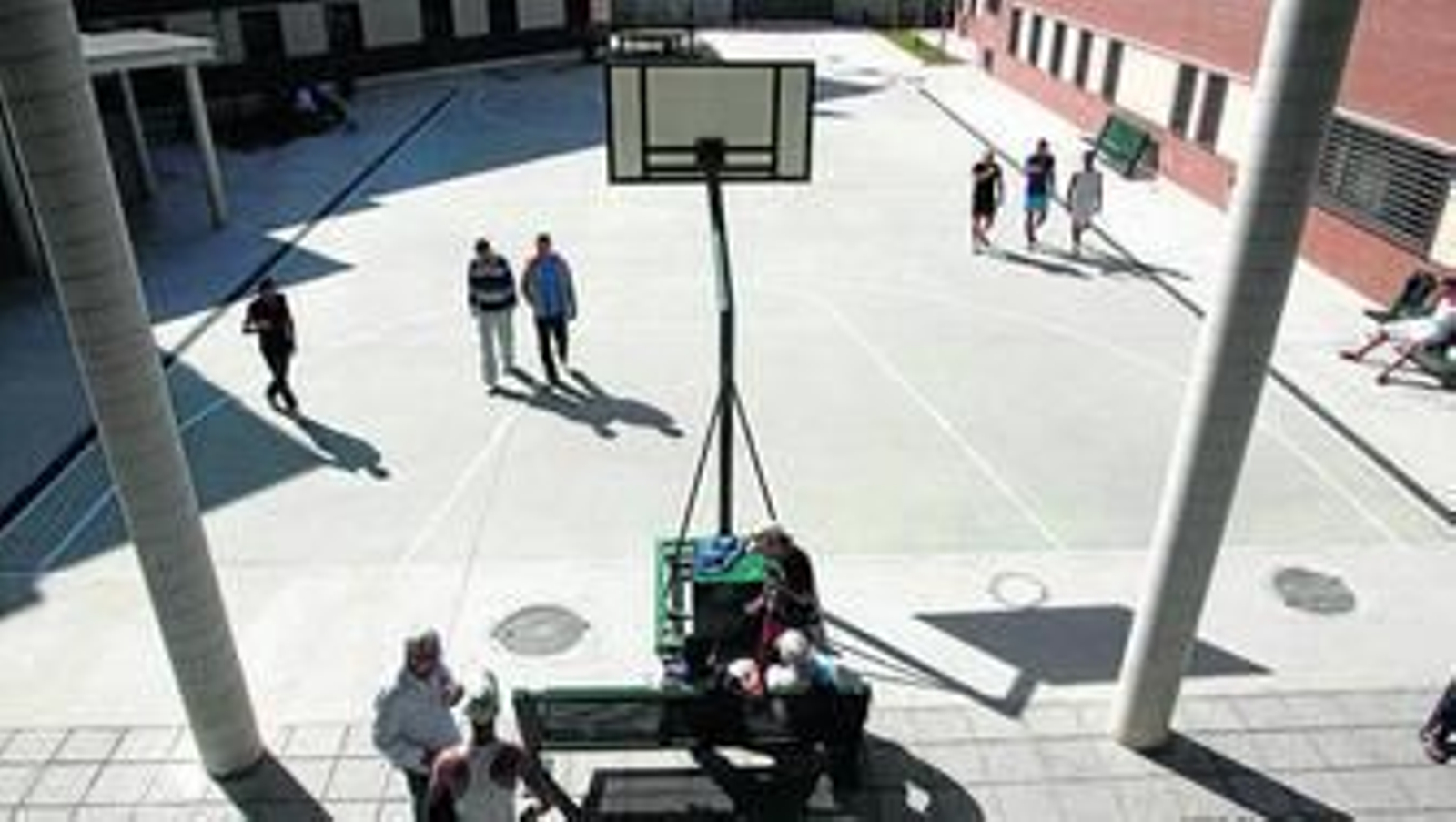 Patio del Centro de Inserción Evaristo Martín Nieto de Málaga.