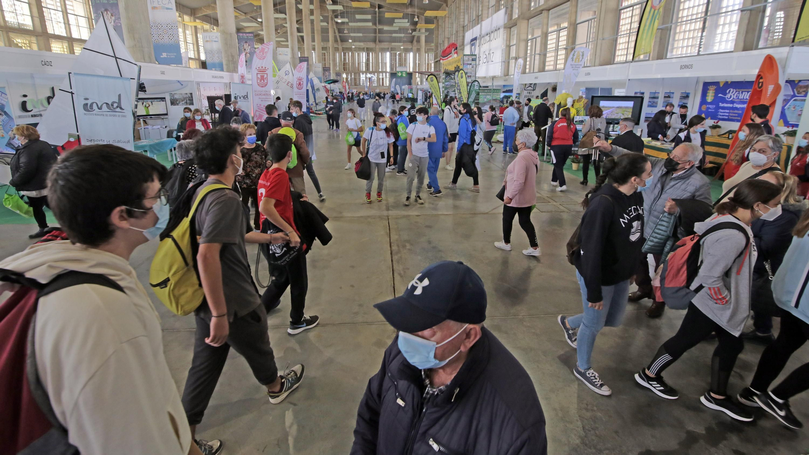 Primer día de la feria del Deporte y Vida Sana en IFECA