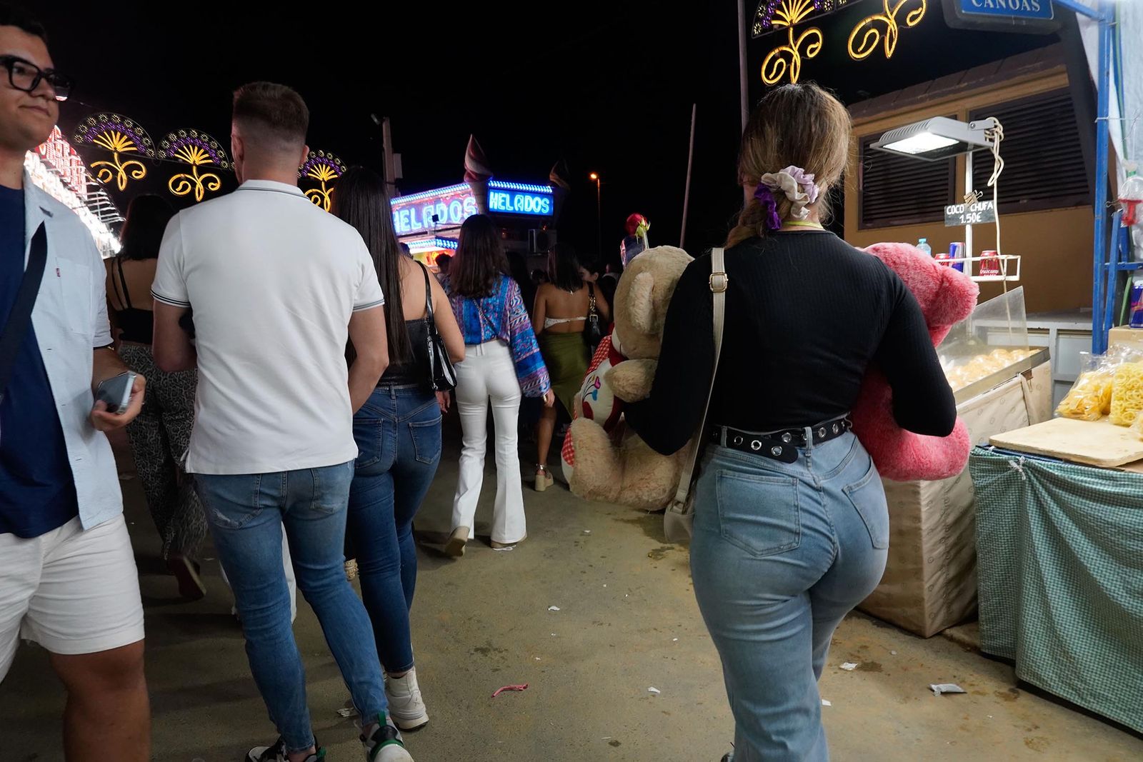 Imágenes del ambiente de Colombinas el día 4 de agosto