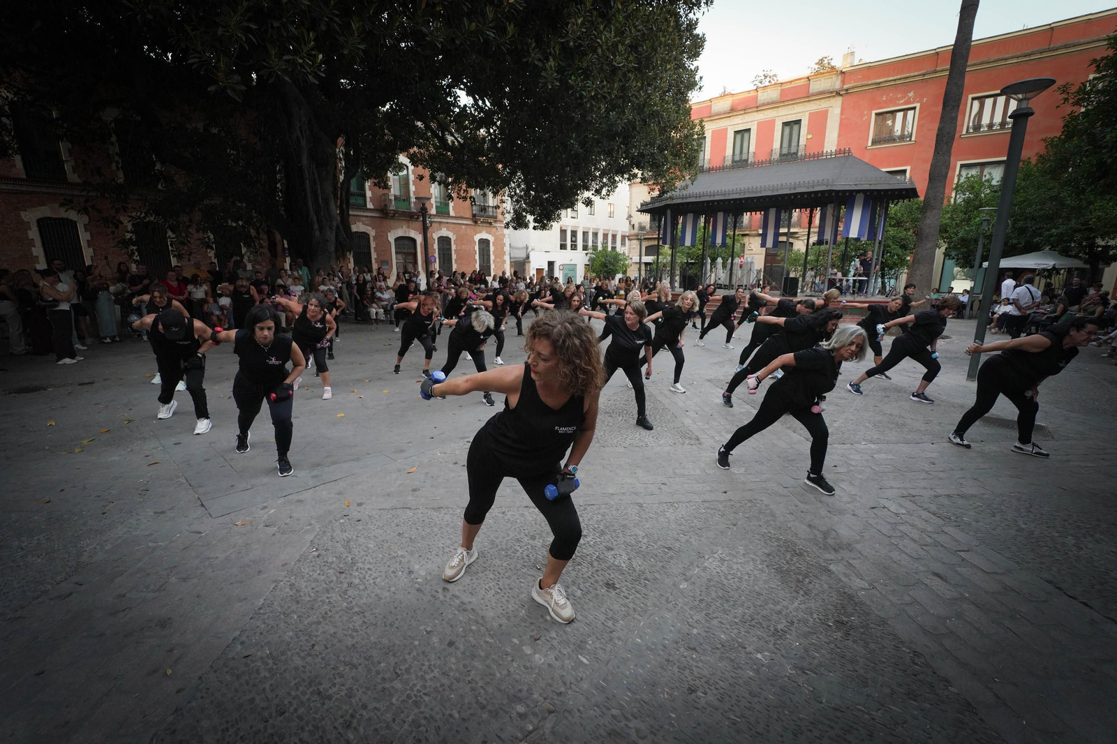 Imágenes de la fiesta Alma Hispana y la Noche Azul y Blanca en Jerez