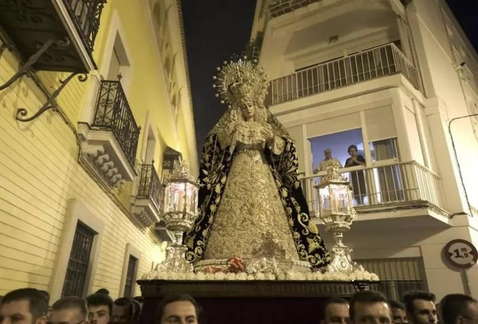 La Virgen del Rosario en uno de sus traslados