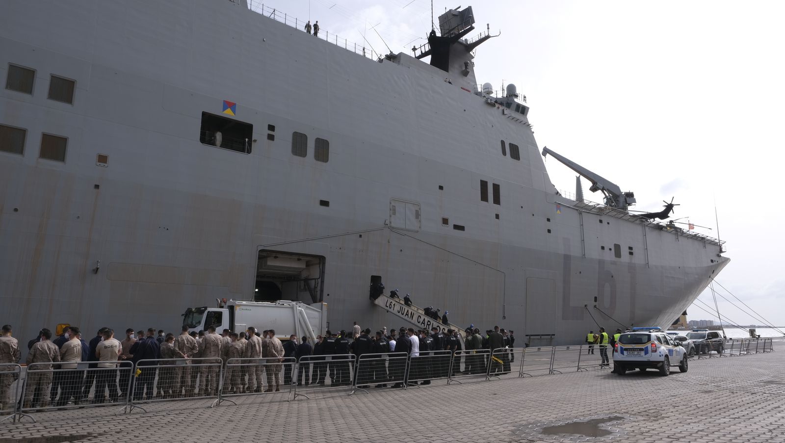 Fotogalería de la visita al portaaviones Juan Carlos I. Puerto de Almería.