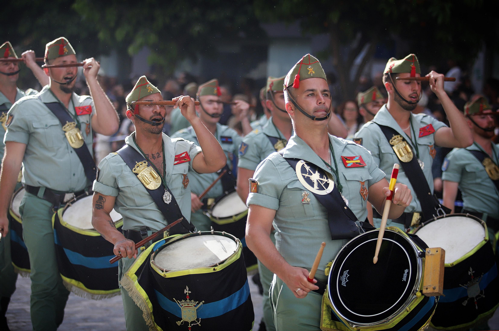Sábado de Pasión: Imágenes de La Legión con el Cristo de la Vera+Cruz
