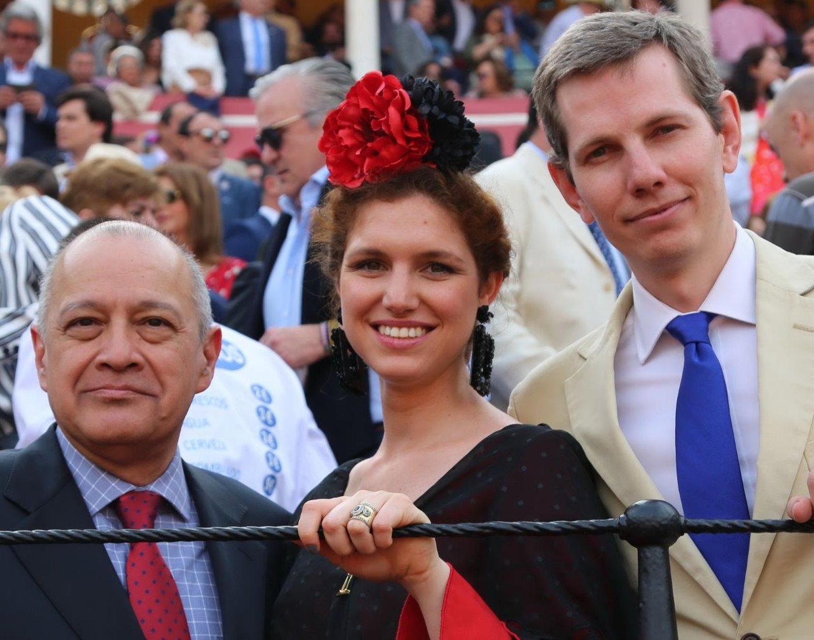 Raimundo Vázquez ,Cristina Moreno de la Cova y su marido Álvaro Salinas