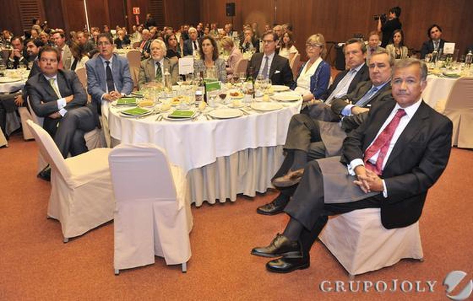 Daniel Carrasco, José Joaquín Gallardo, Francisco Ballester, Guadalupe Parias, Ignacio Pablo-Romero, Pilar Herranz, Gonzalo Madariaga, Carlos Núñez y Jorge Segura.

Foto: Belen Vargas/Juan Carlos Vazquez/Manuel Gomez