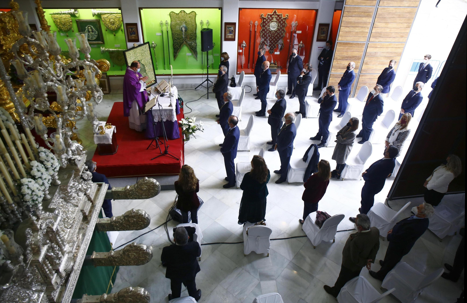 Las fotos del Lunes Santo en Málaga: la devoción en el barrio de La Trinidad