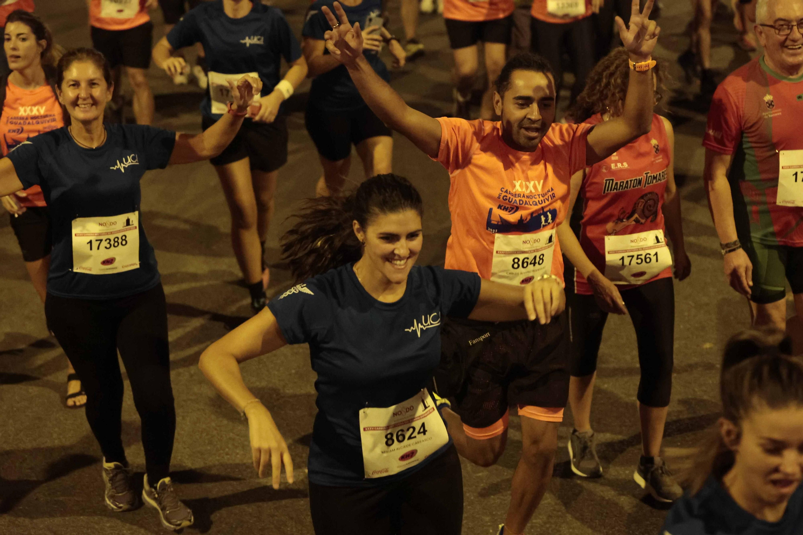 Búscate en las fotos de la Carrera Nocturna (II)