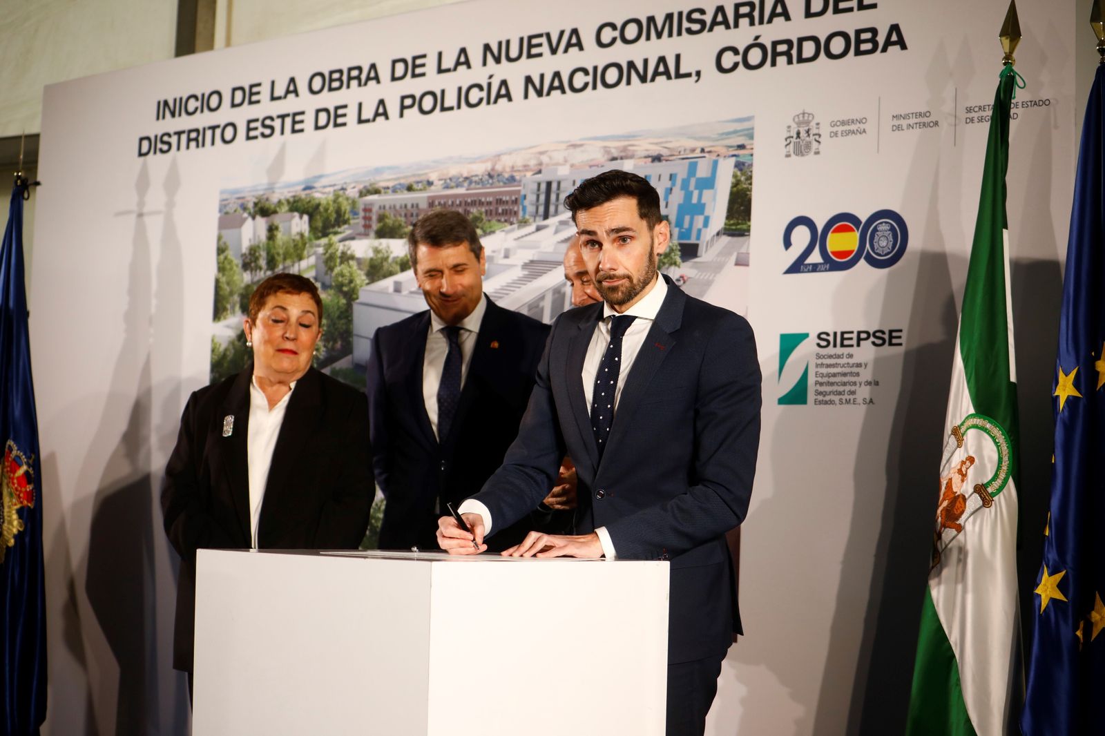 Comienzo de la construcción de la nueva comisaría de Policía Nacional de Córdoba, en imágenes